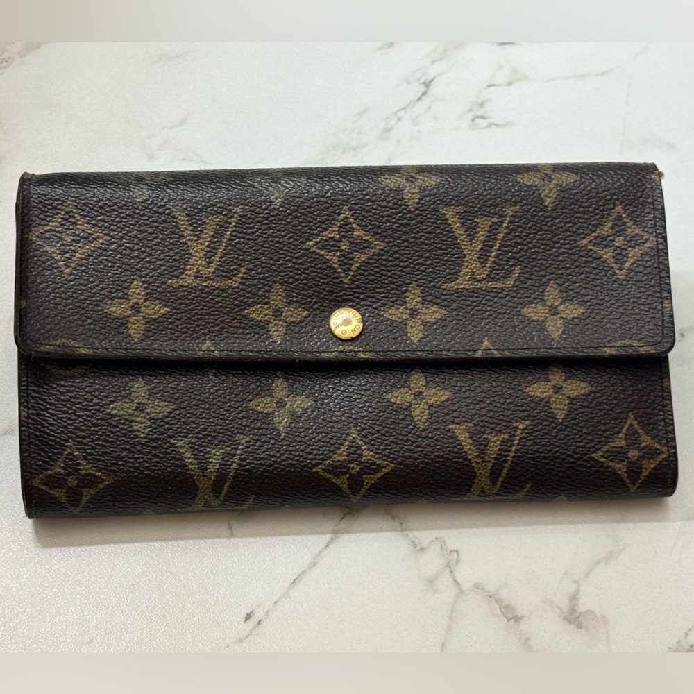 Louis Vuitton Monogram Sarah Long Wallet - Brown